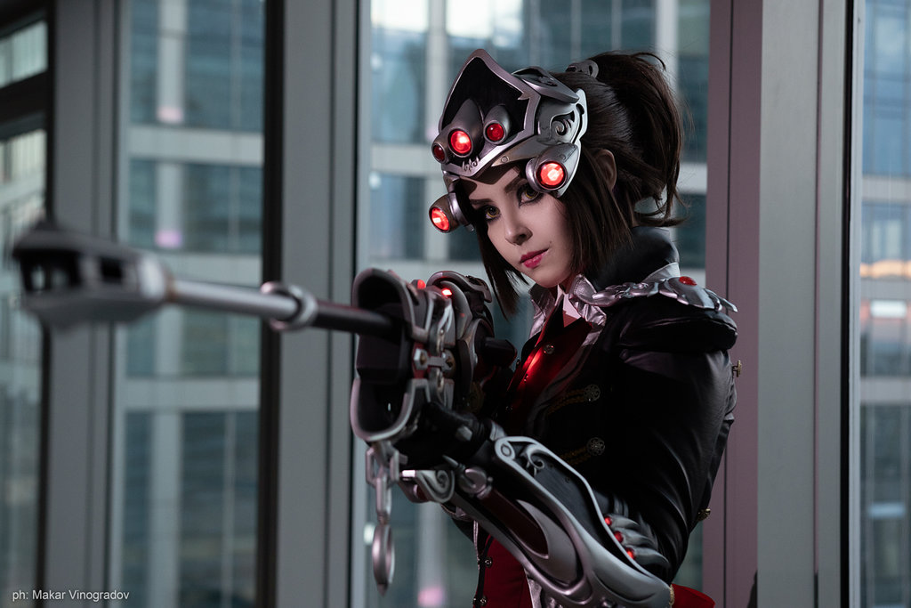 cosplay_widowmaker_huntress_by_disharmonica-dcjnu0g
